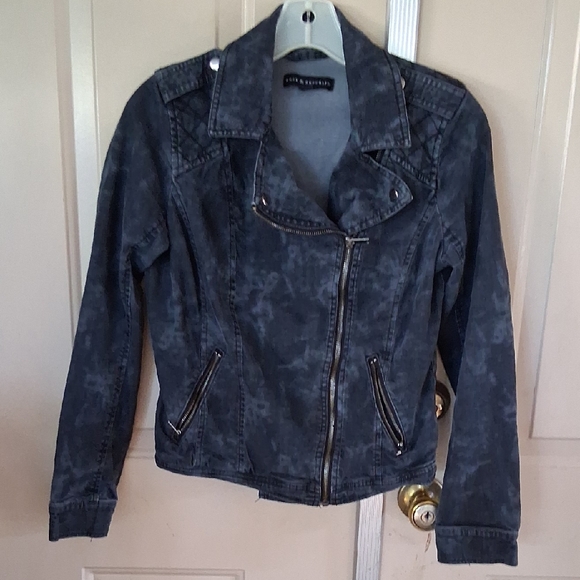 Rock & Republic Dark Gray Jean Jacket - Picture 1 of 3